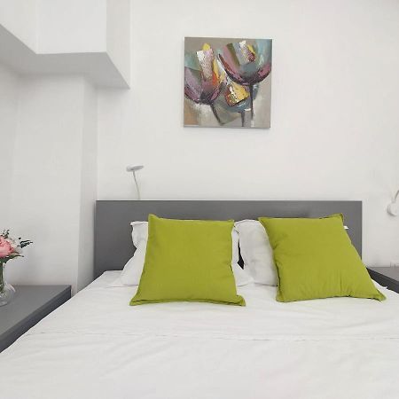 Sweet Dreams Suites Lovely Duplex Universitate ブカレスト エクステリア 写真