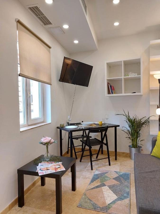 Sweet Dreams Suites Lovely Duplex Universitate ブカレスト エクステリア 写真