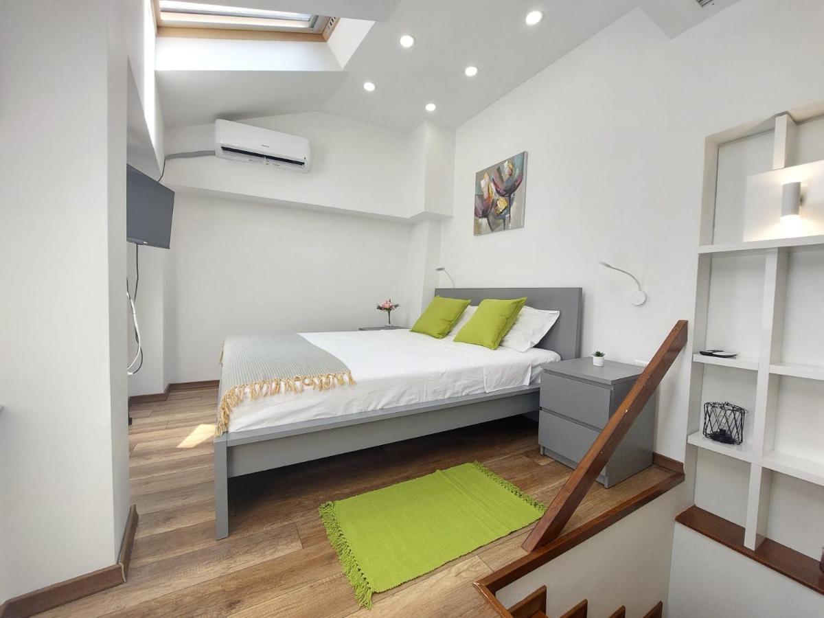 Sweet Dreams Suites Lovely Duplex Universitate ブカレスト エクステリア 写真